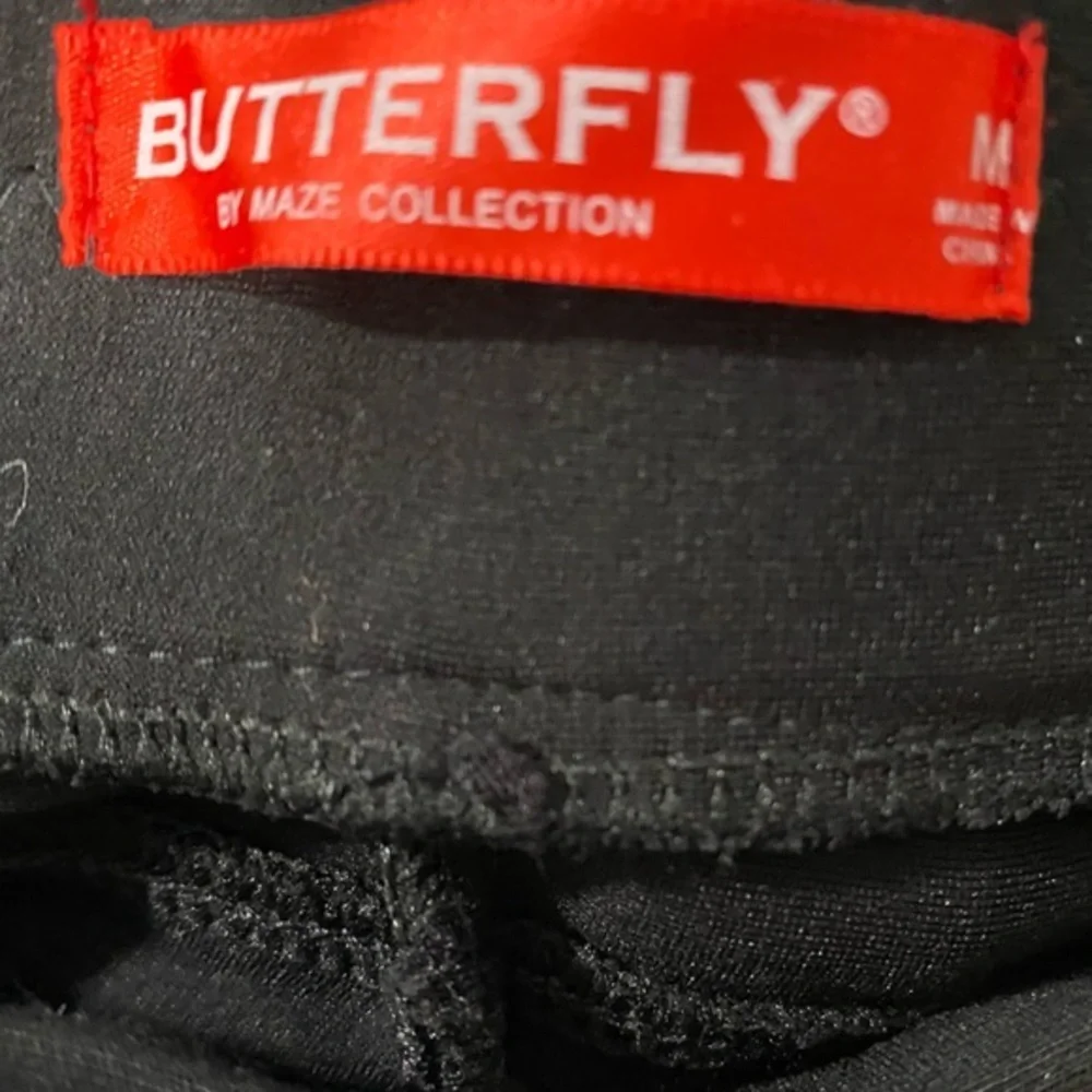 Butterfly by Maze, Girls Medium Black Leggings‎ with Stripes, EUC